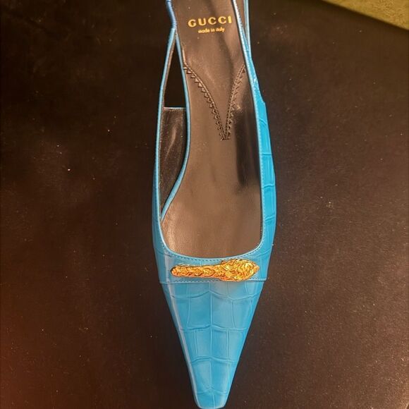 Brand new GUCCI 
Calfskin Crocodile Print Square Slingback Pumps size 41 - Picture 5 of 16